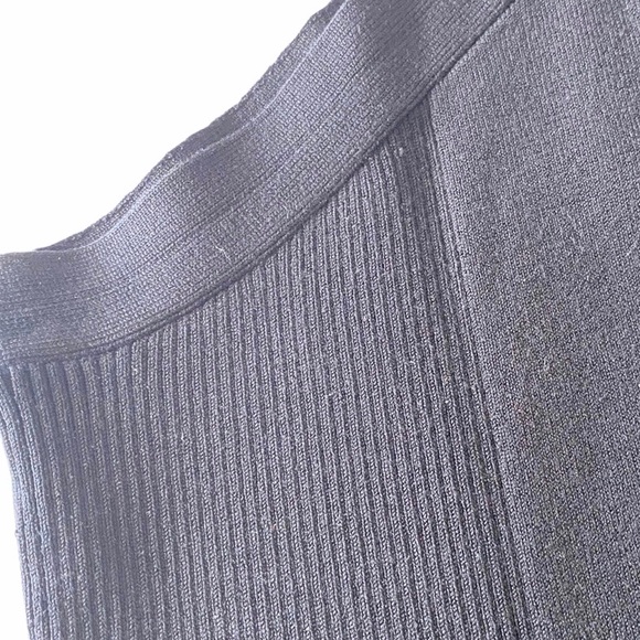 Vintage 90’s: Wayne Rogers ❤︎ Strappy Ribbed Silk Top ❤︎ Cross Front Halter Neck - Picture 9 of 15